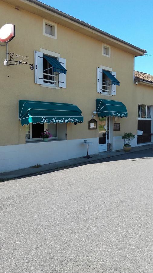 Auberge La Marchadaine Montrollet Exterior foto