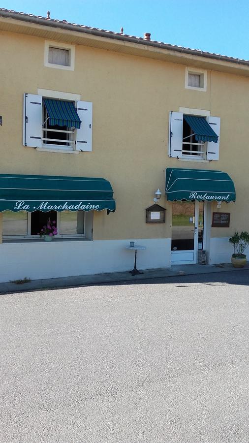 Auberge La Marchadaine Montrollet Exterior foto